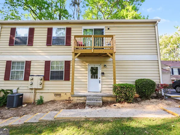 1344 Surrey Ln SW, Marietta, GA 30008