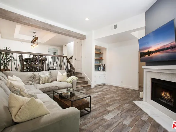 18755 Hatteras St Unit 16, Tarzana, CA 91356
