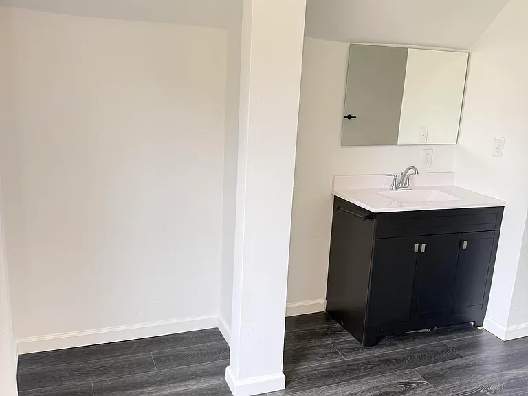 332 2nd St #332 — Photo 22
