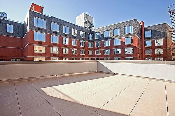 Rented by Platinum Properties | media 8