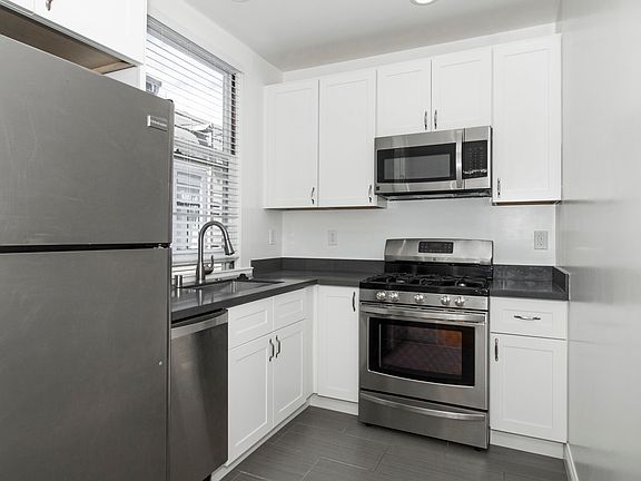 2nd image of 1225 Taylor St #504