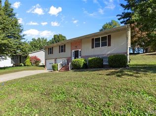 2526 Old Cape Rd, Jackson, MO 63755