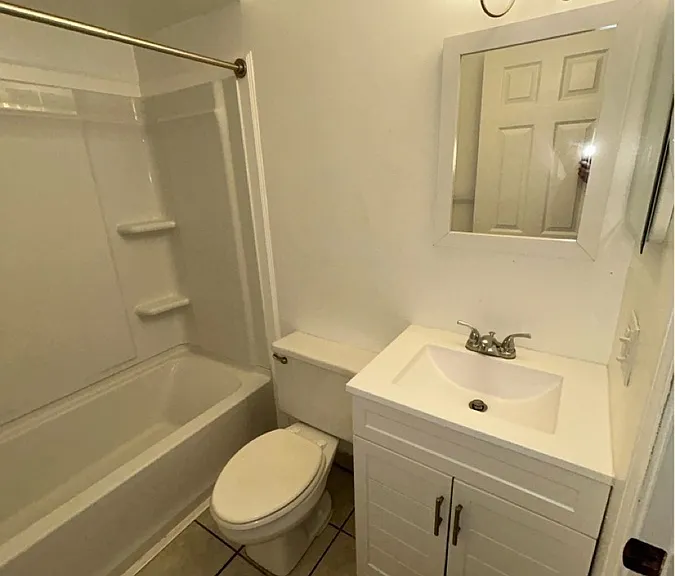 208 N Prospect Rd #2 — Photo 8