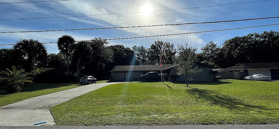 1st image of 3622 Lake Padgett Dr