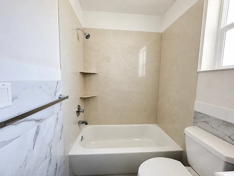 1506 Lincoln Ave #D — Photo 11