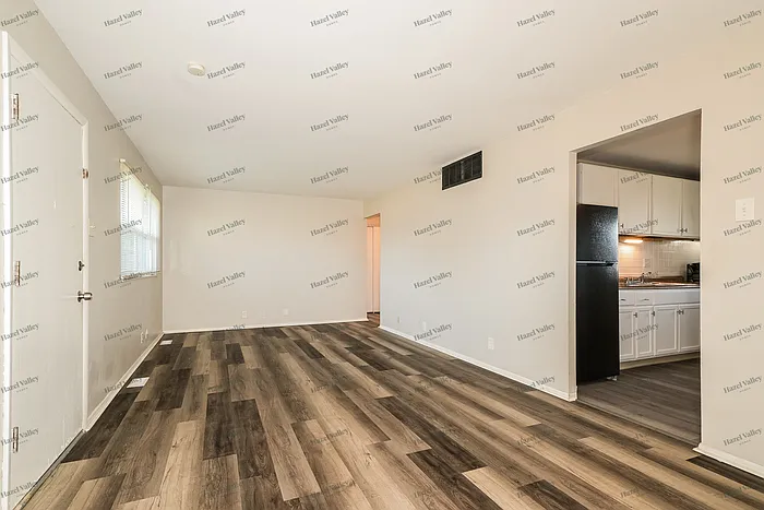 310 Patterson Ln — Photo 4