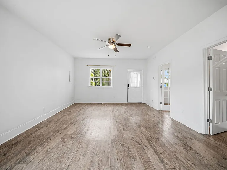 1109 Orange St — Photo 9
