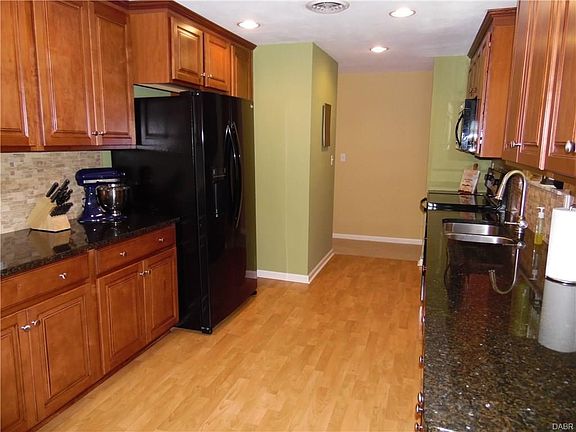 5th image of 3008 Gracemore Ave
