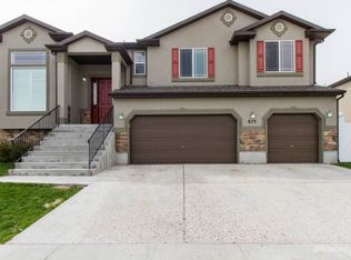 873 W Southampton Dr, North Salt Lake, UT 84054