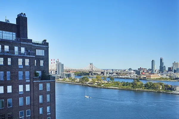 Sold by Town Residential | media 21