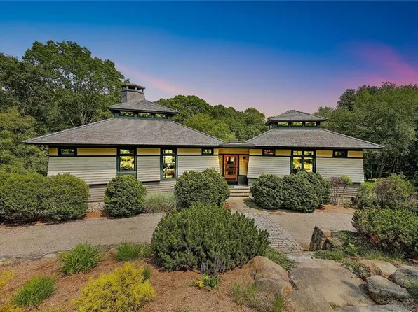 13 No Bottom Ridge St, Westerly, RI 02891