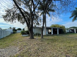 1540 NE 13th St, Homestead, FL 33033