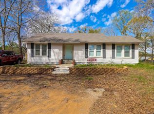 205 Johnson Dr, Rusk, TX 75785