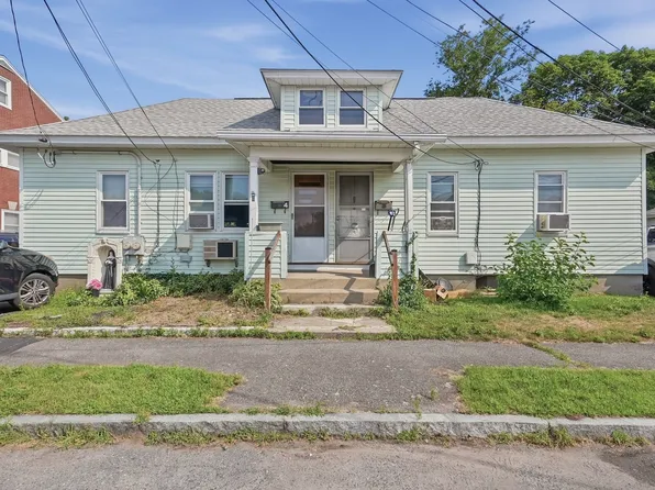 3-3 Four Jackson Pl, Waltham, MA 02453