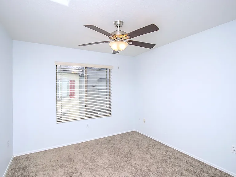 2402 E 5th St — Photo 11