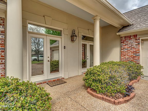 4th image of 714 Danforth Dr