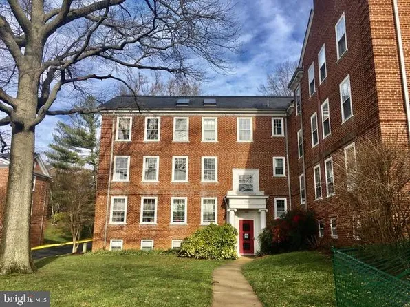 3851 Newark St NW APT D460, Washington, DC 20016