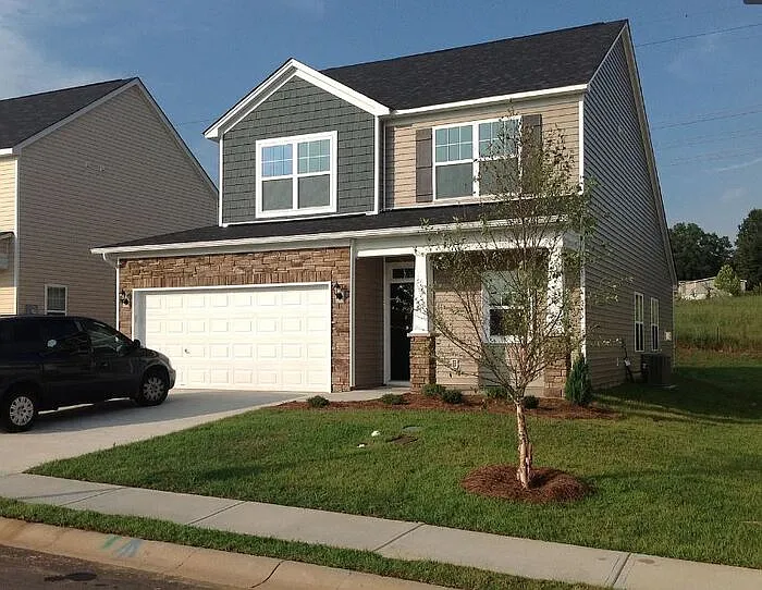 637 Clover View Rd