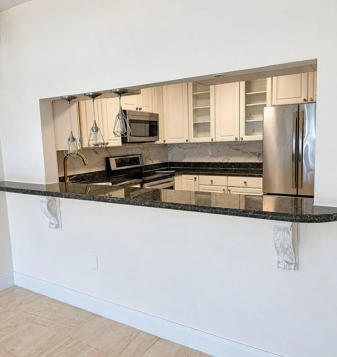 2 bed, 1200 sqft, $2,700 — Photo 3