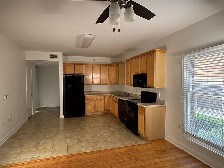 515 E Capitol Ave #104 — Photo 6