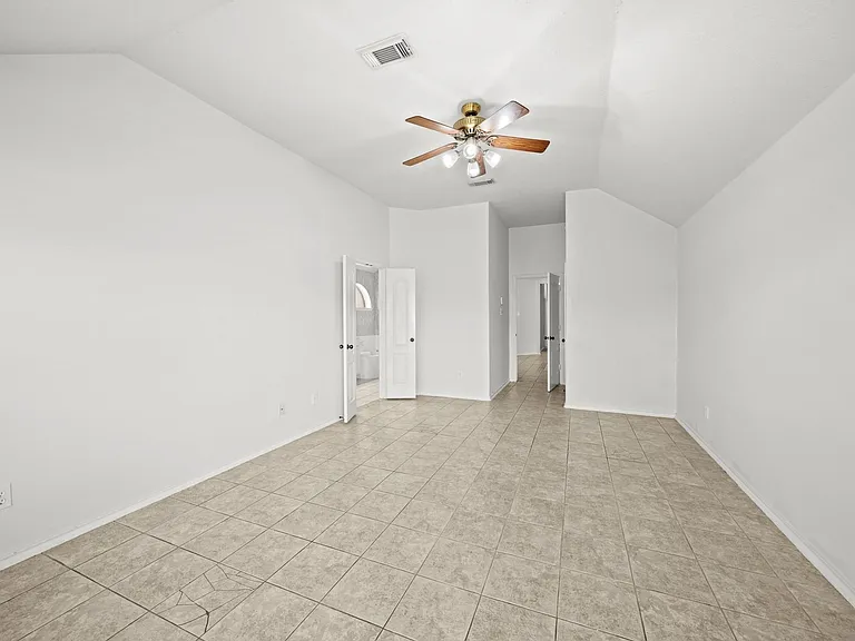 2415 Wyckchester Dr — Photo 15