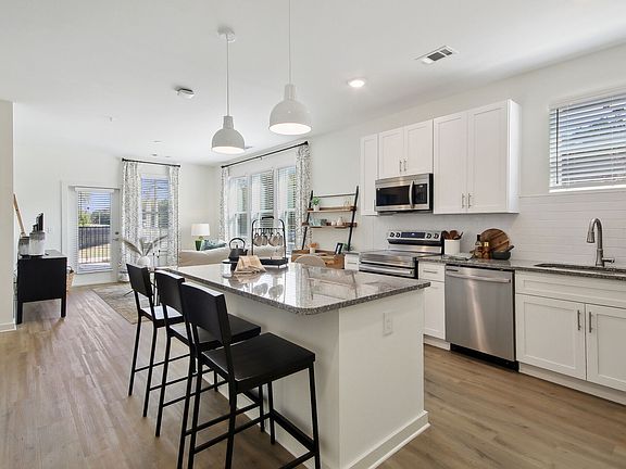 2nd image of 13511 Montjoy Ln #204