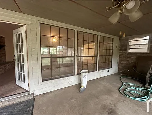 704 Clebud Dr — Photo 17