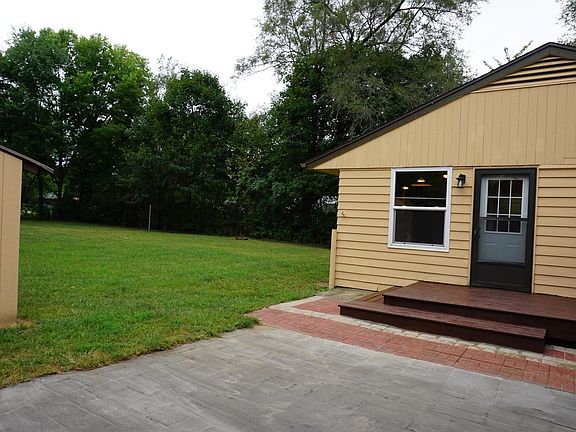 4th image of 407 Jeanette Dr