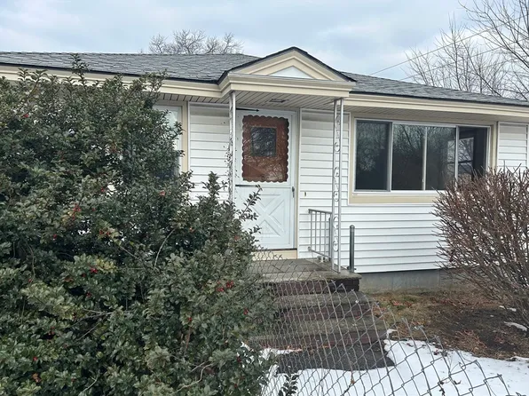 5 Lafayette Ave, Lawrence, MA 01843