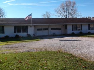 3924 Summit Rd, Ravenna, OH 44266
