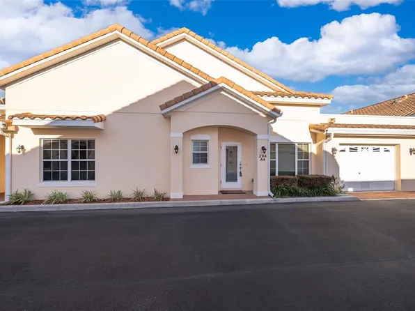 204 David Walker Dr #A-4, Tavares, FL 32778