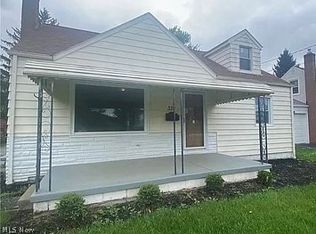 339 Overlook Blvd, Struthers, OH 44471