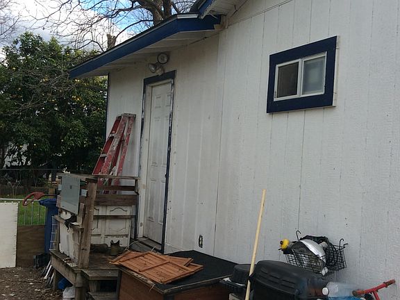 5th image of 438 Glendale Ave