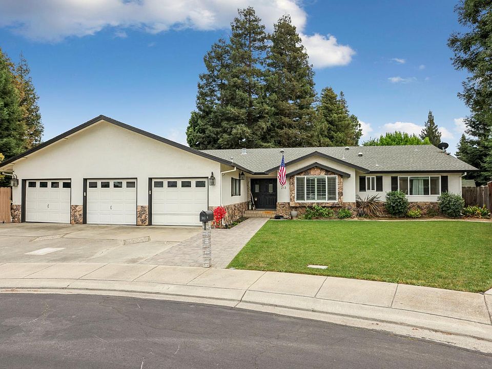 1st image of 213 Primula Ct