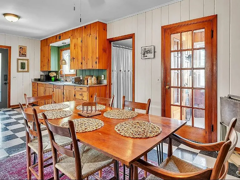 Large Kitchen!