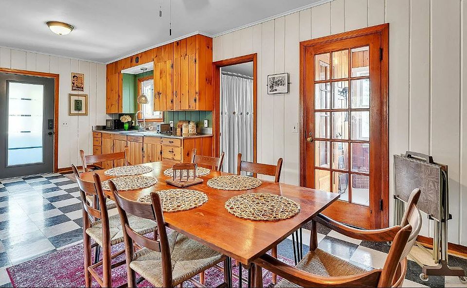 Large Kitchen!