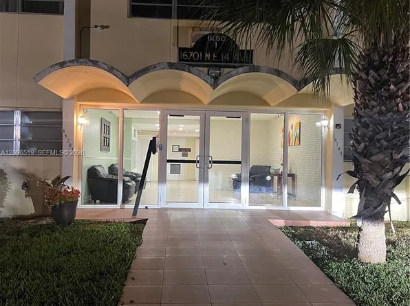 16701 NE 14th Ave APT 203, Miami, FL 33162