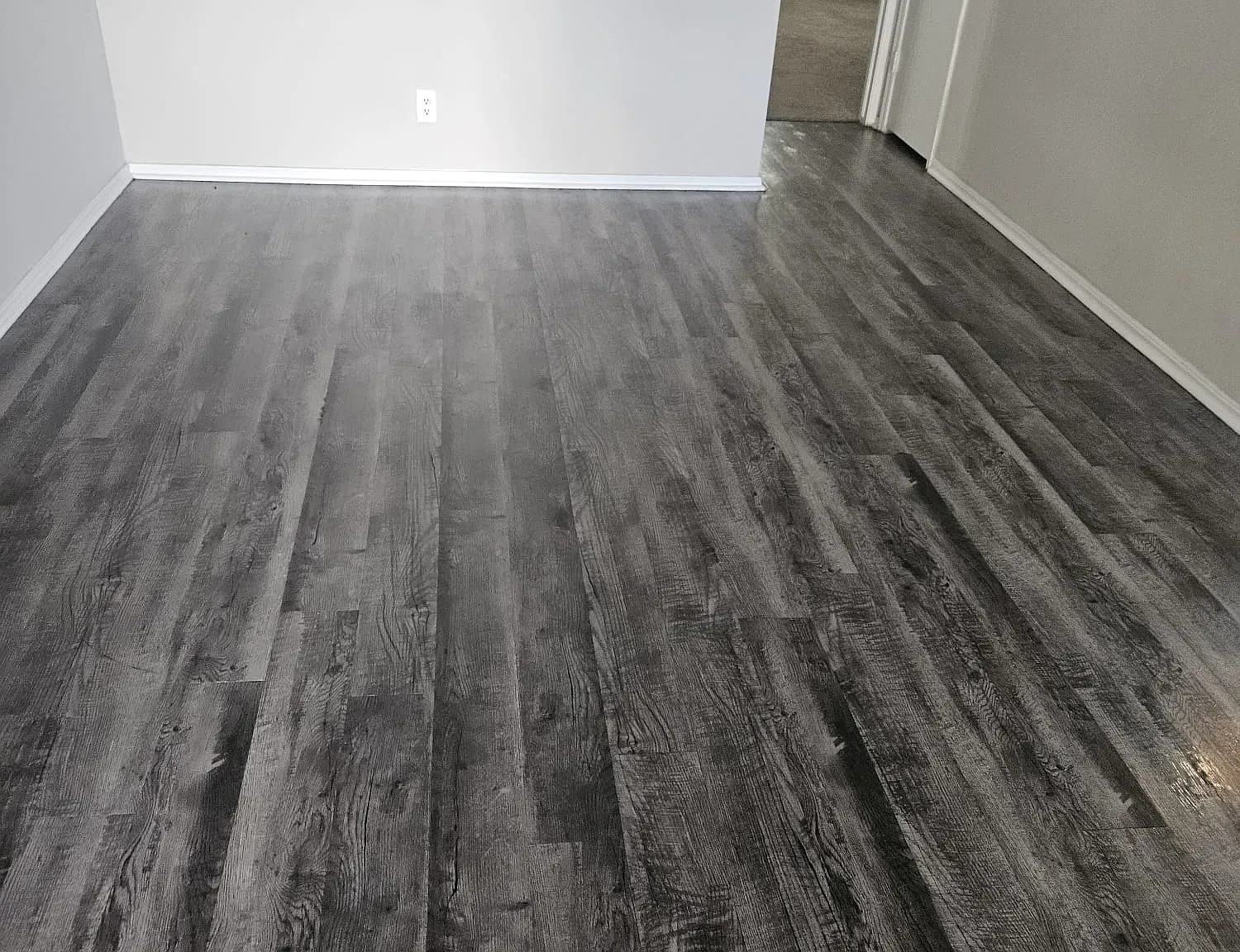 1 bed, 750 sqft, $795 — Photo 2