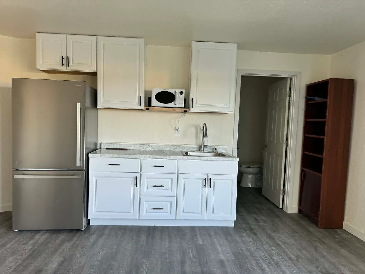 1 bed, 650 sqft, $1,900 — Photo 3