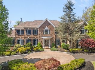 17 Carlisle Ct, Chester Twp., NJ 07930
