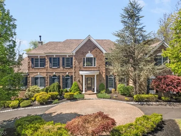 17 Carlisle Ct, Chester Twp., NJ 07930