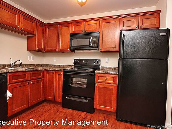 5th image of 1112 Bertling St APT D202
