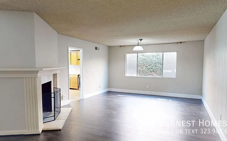 21019 Hackney St — Photo 4