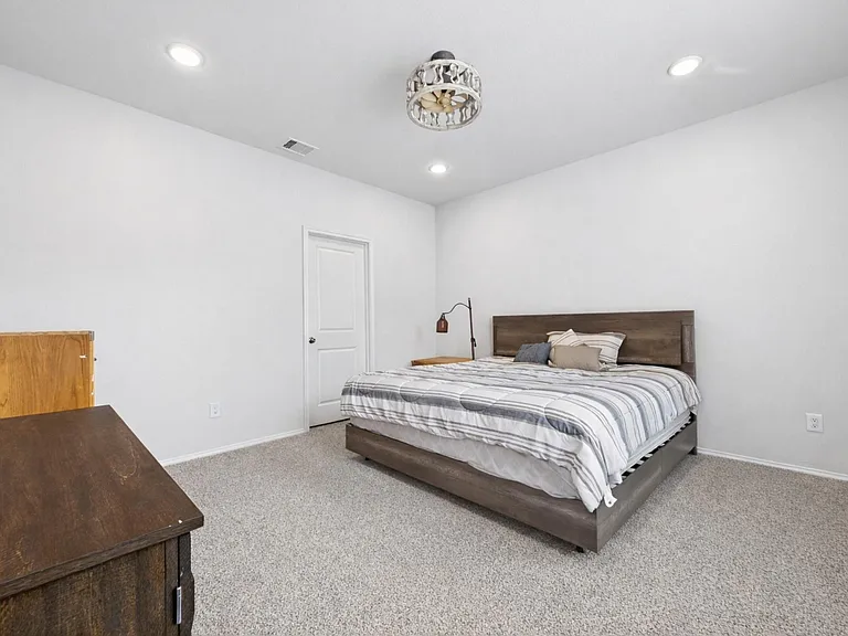 804 Pearl River Dr — Photo 31