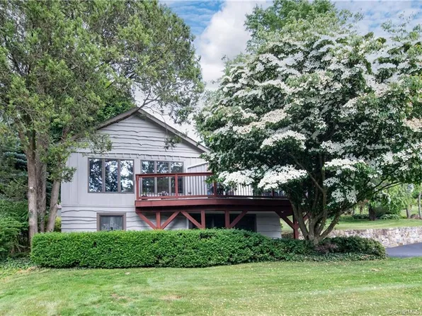22 Lake Drive North, New Fairfield, CT 06812