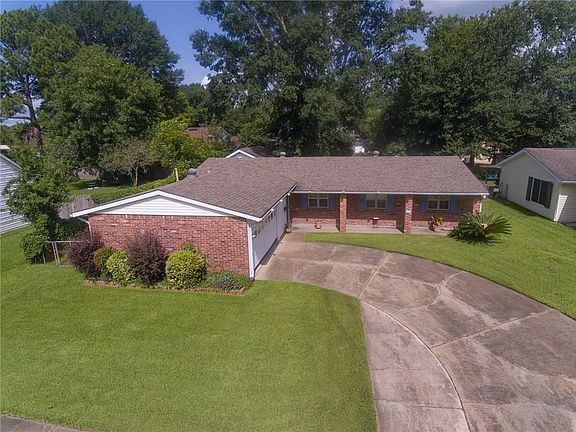 5th image of 1909 Acadia Dr