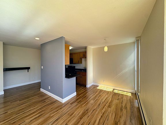 2nd image of 405 6th Ave SE #314