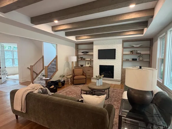 9004 Old Creek Trl, Cincinnati, OH 45249