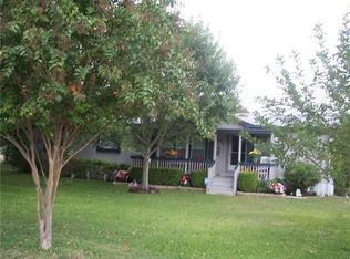 102 Water Valley Dr, Georgetown, TX 78626