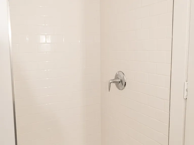 569 Linwood Ave #2 — Photo 26